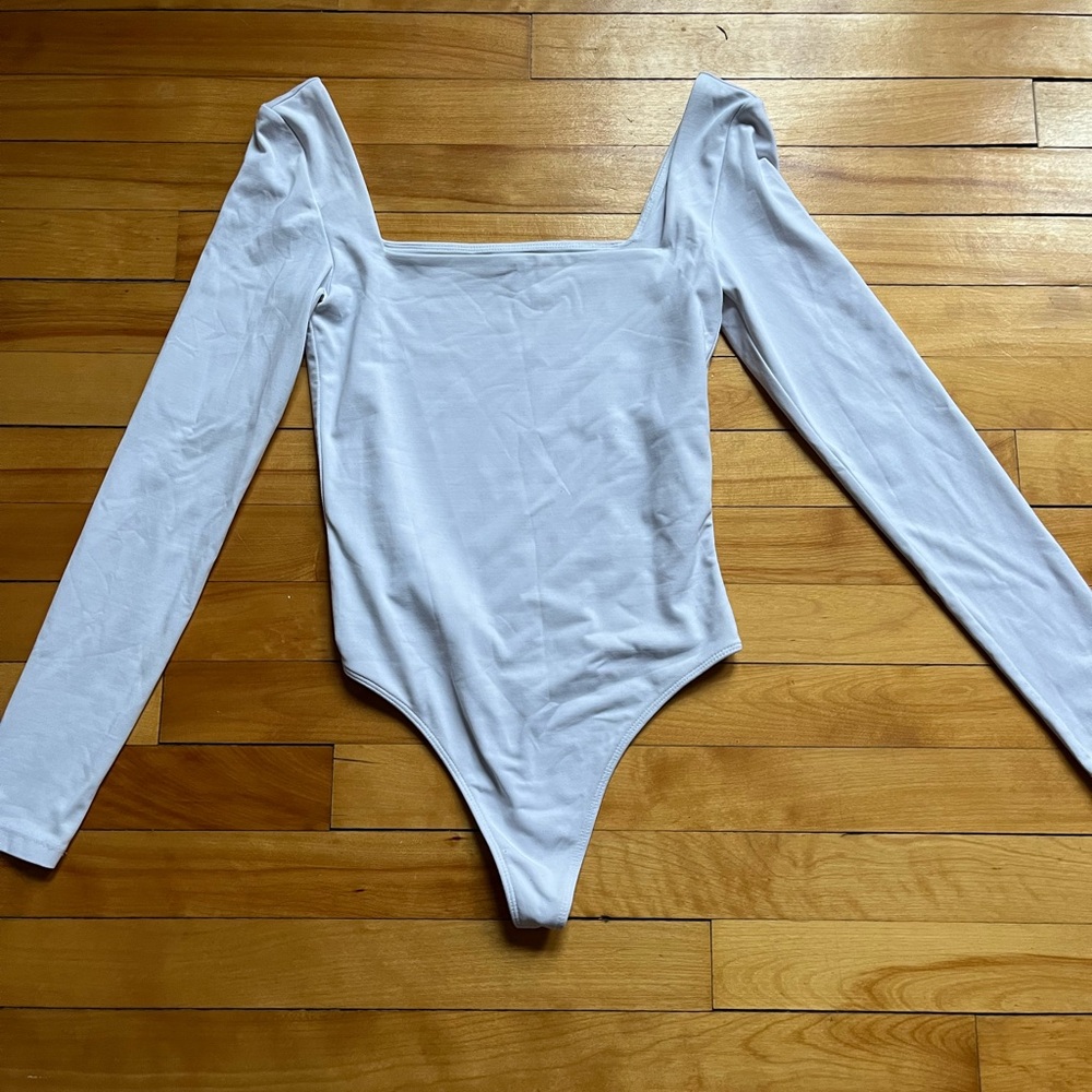 Aritzia Babaton Bodysuit